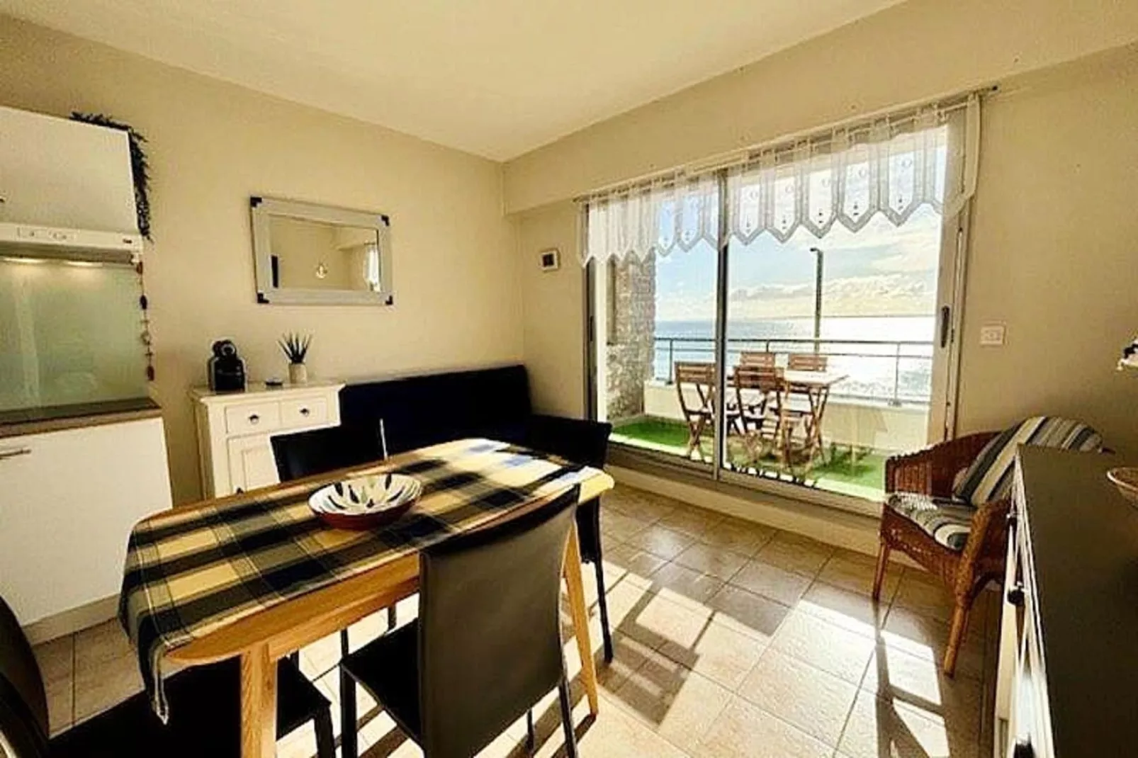 Résidence Ty Breiz-Eetkamer