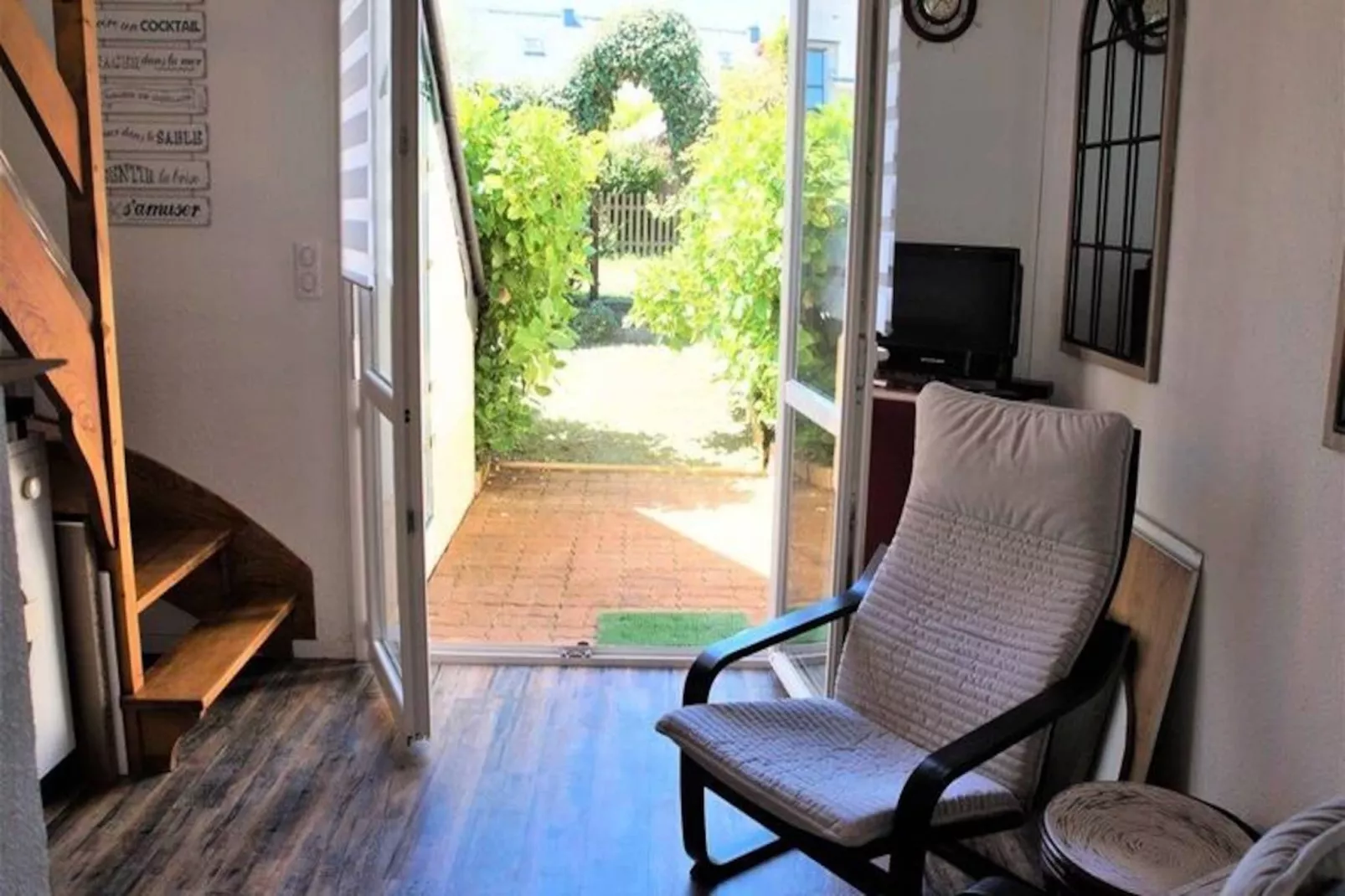 Résidence Kerhoat Elle-Image-tags.