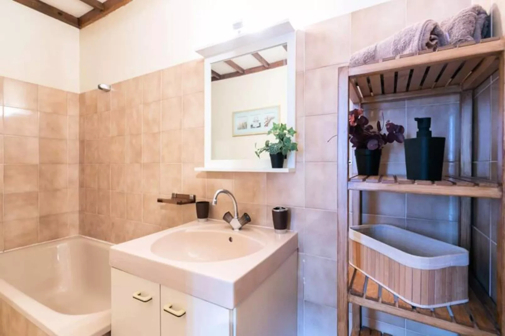 Résidence Aurette:pic Long-Image-tags.