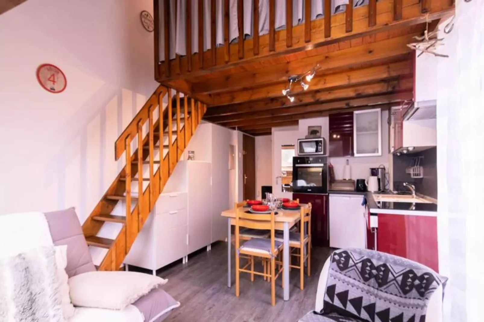 Résidence H.th.ii:bat.8-Woonkamer