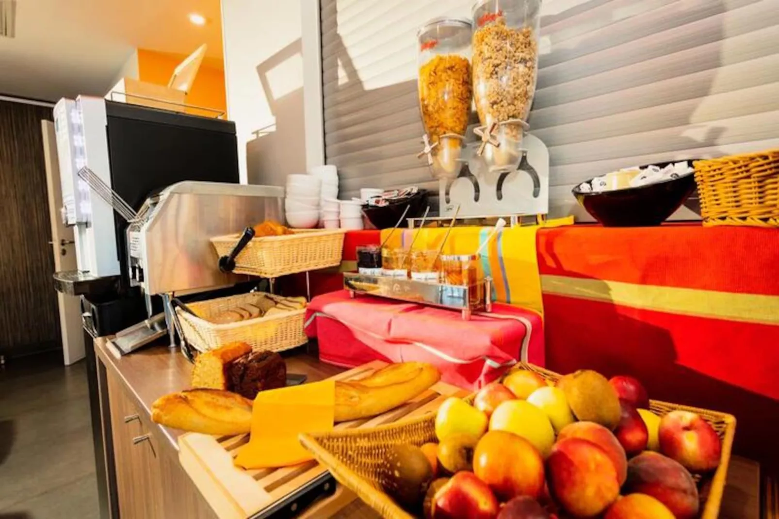 Appart'Hôtel Mer & Golf City Perpignan Centre***-Image-tags.