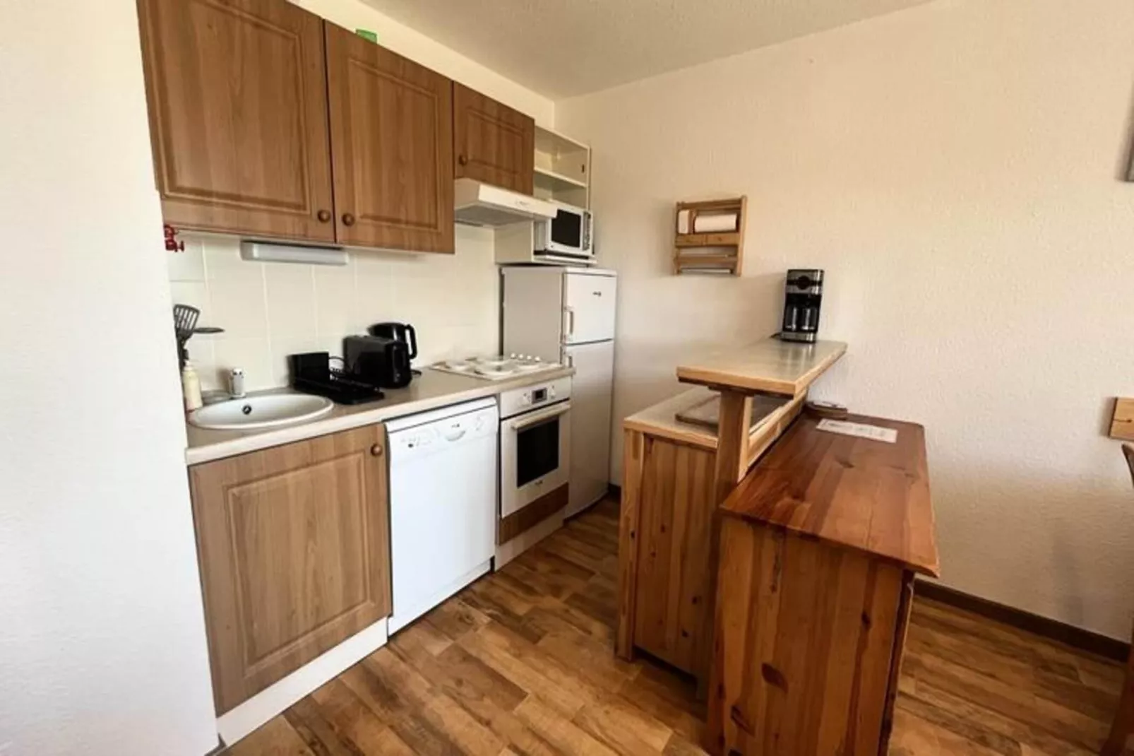 Résidence Saint-michel-Buitenkant zomer