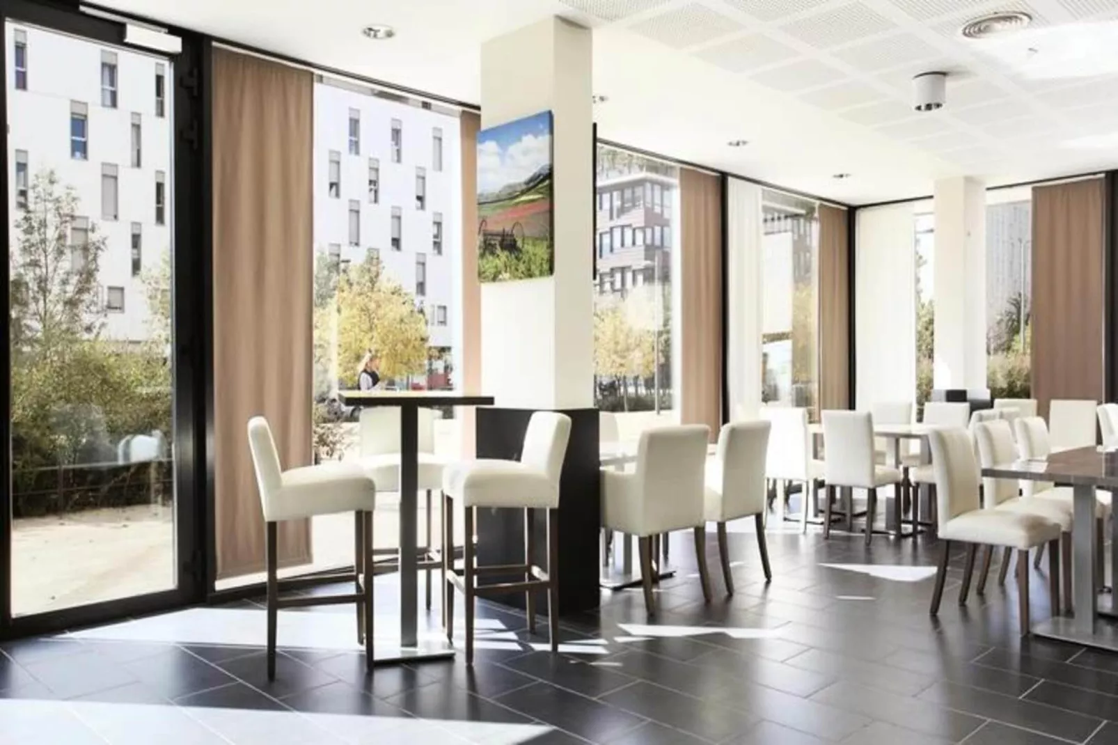 Appart'hôtel Odalys Confluence-Buitenkant zomer