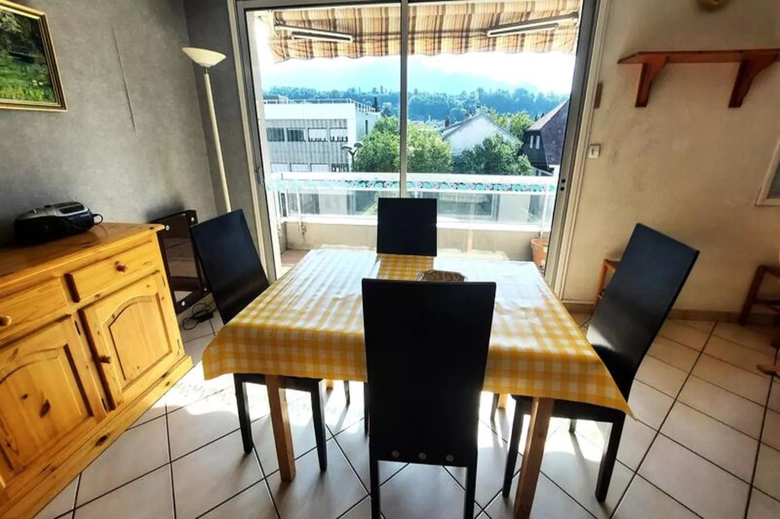 Résidence Le Comte Vert-Eetkamer