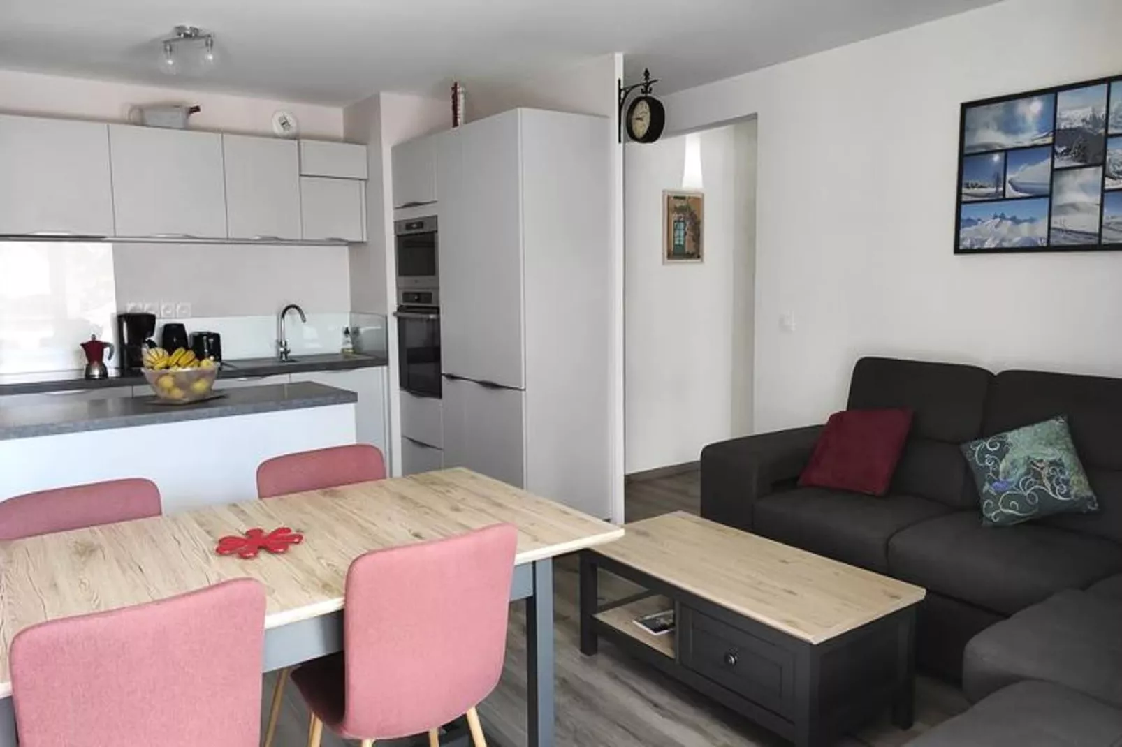 Résidence Le Clos Des Merisiers-Eetkamer