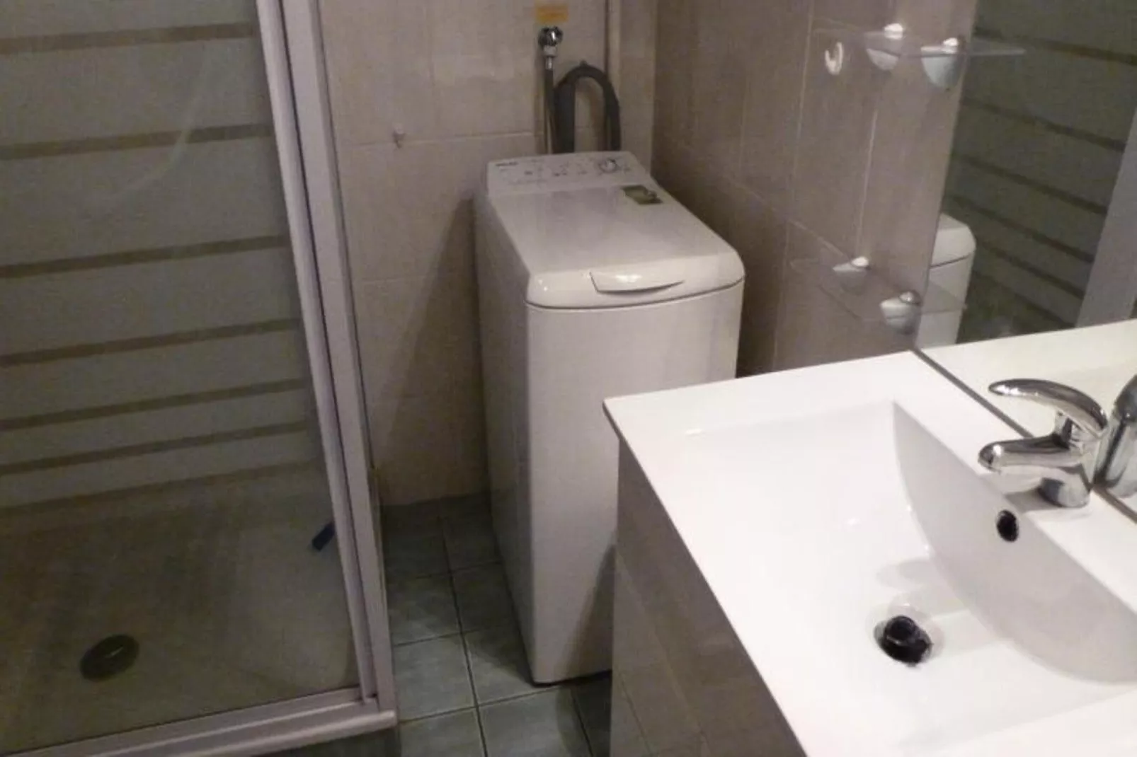 Résidence L'elvire-Badkamer