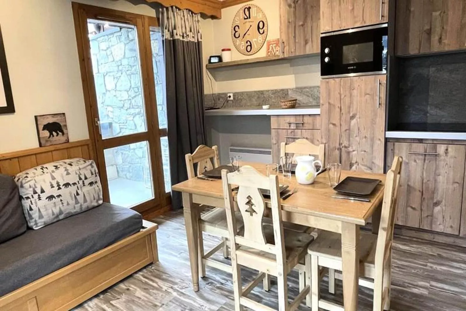 Résidence Valeriane-Eetkamer