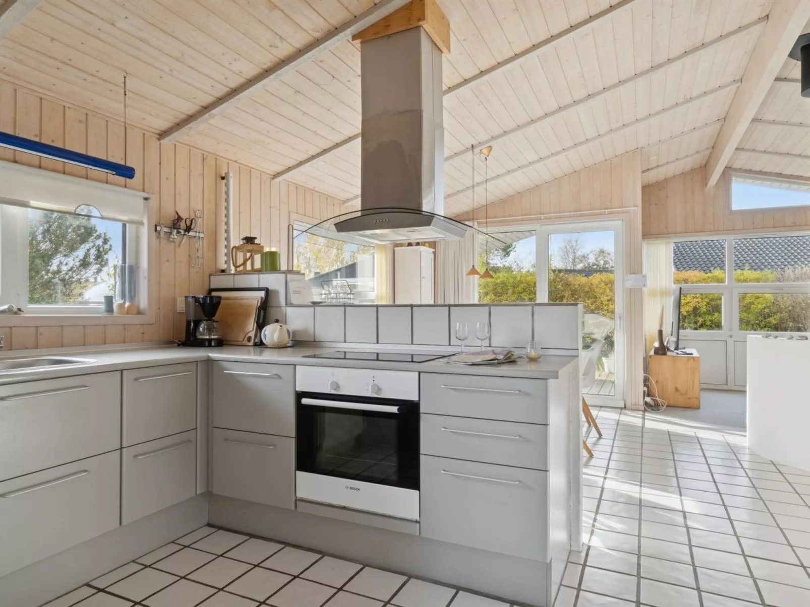 "Yma" - 250m from the sea-Binnen