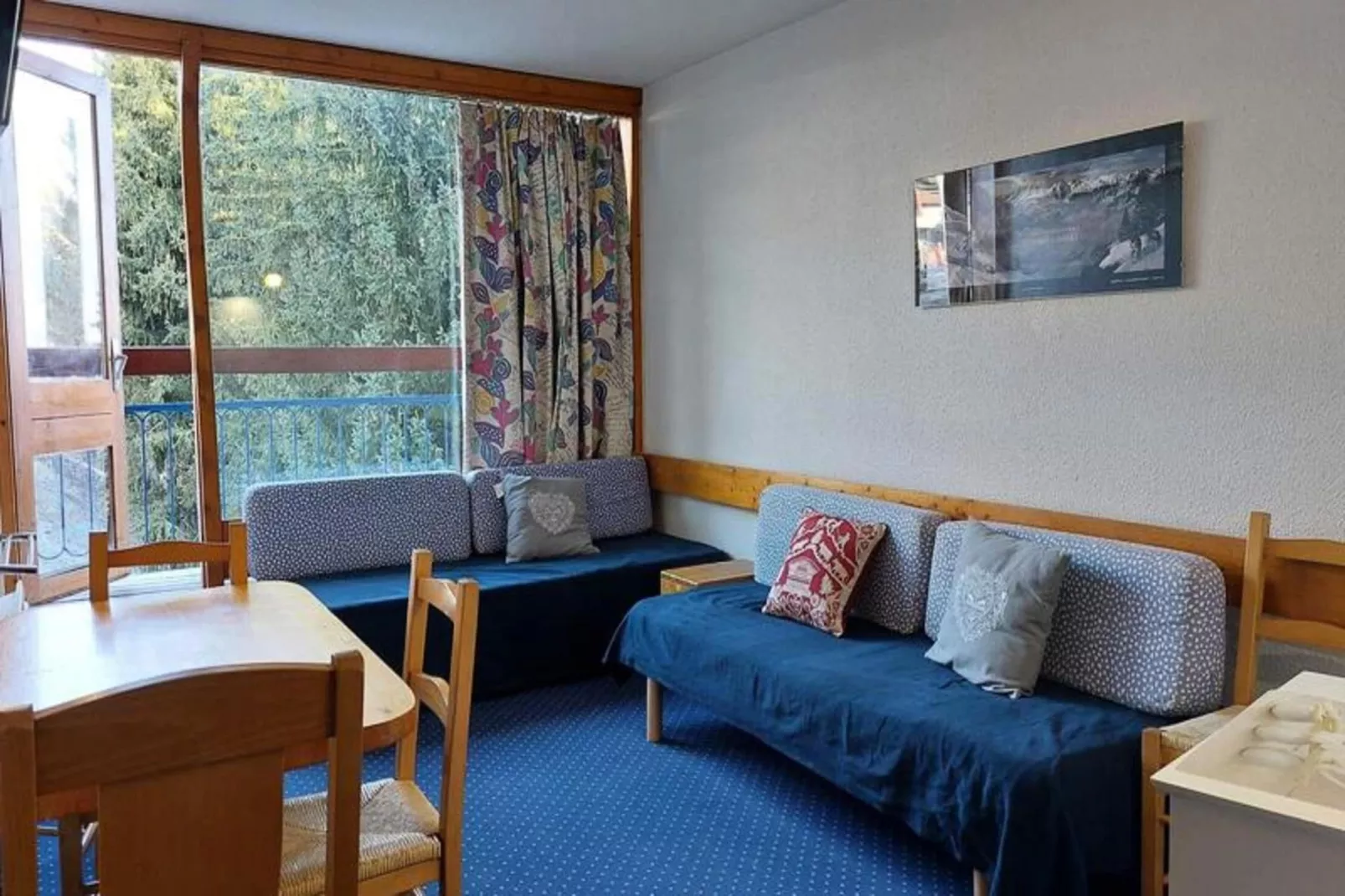 Résidence Miravidi-Buitenkant zomer