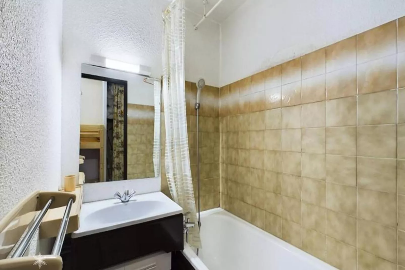 Résidence Bouquetins A-Buitenkant zomer