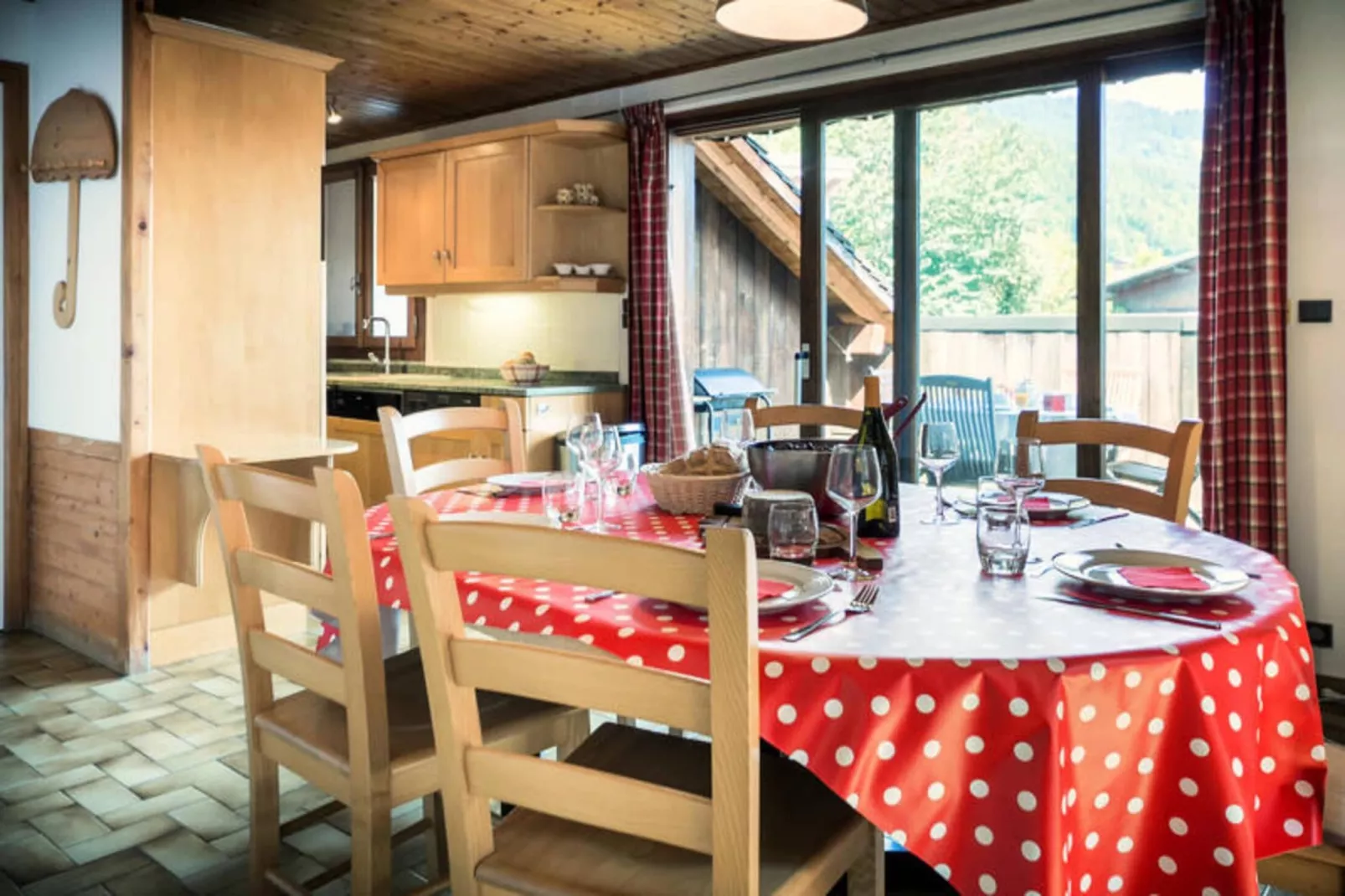 Résidence Morzna-Eetkamer