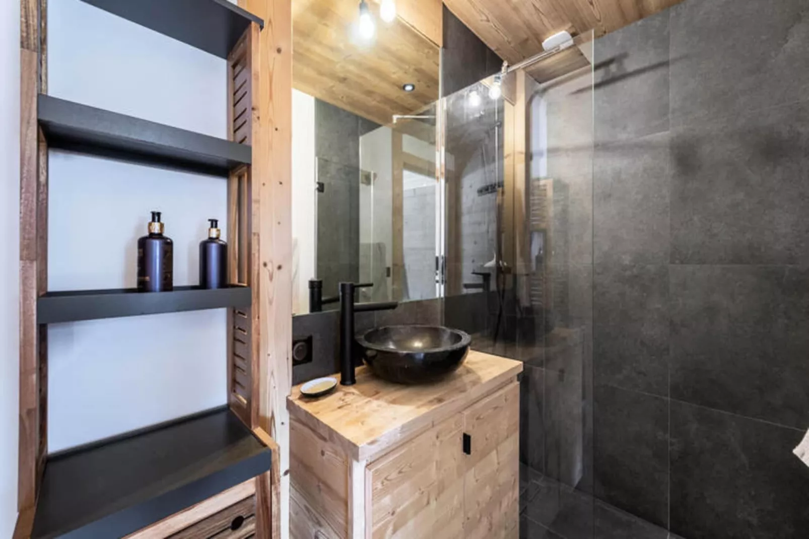 Résidence Demimeige-Buitenkant zomer