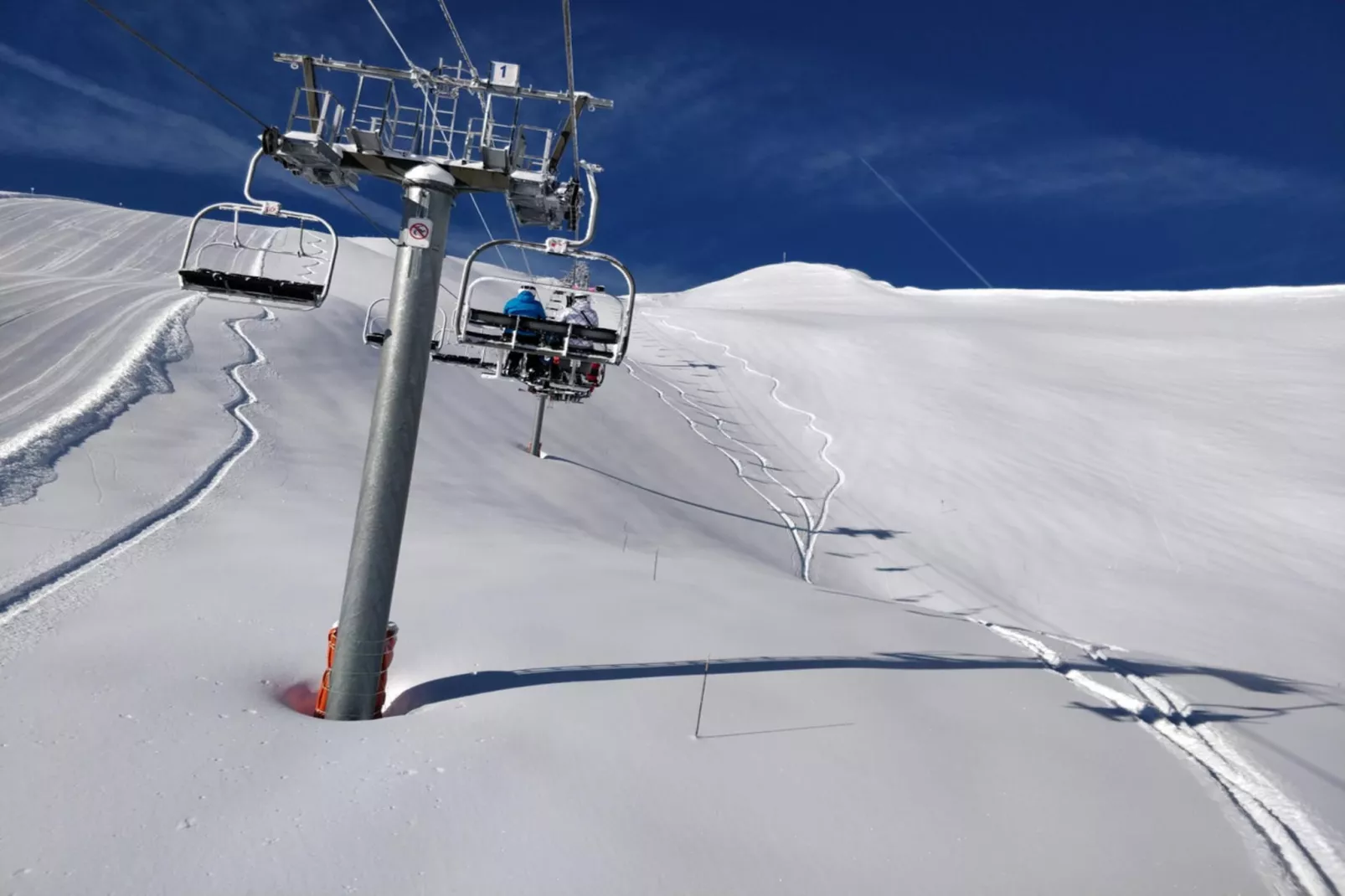 Résidence Le Brulaz-Buitenkant zomer