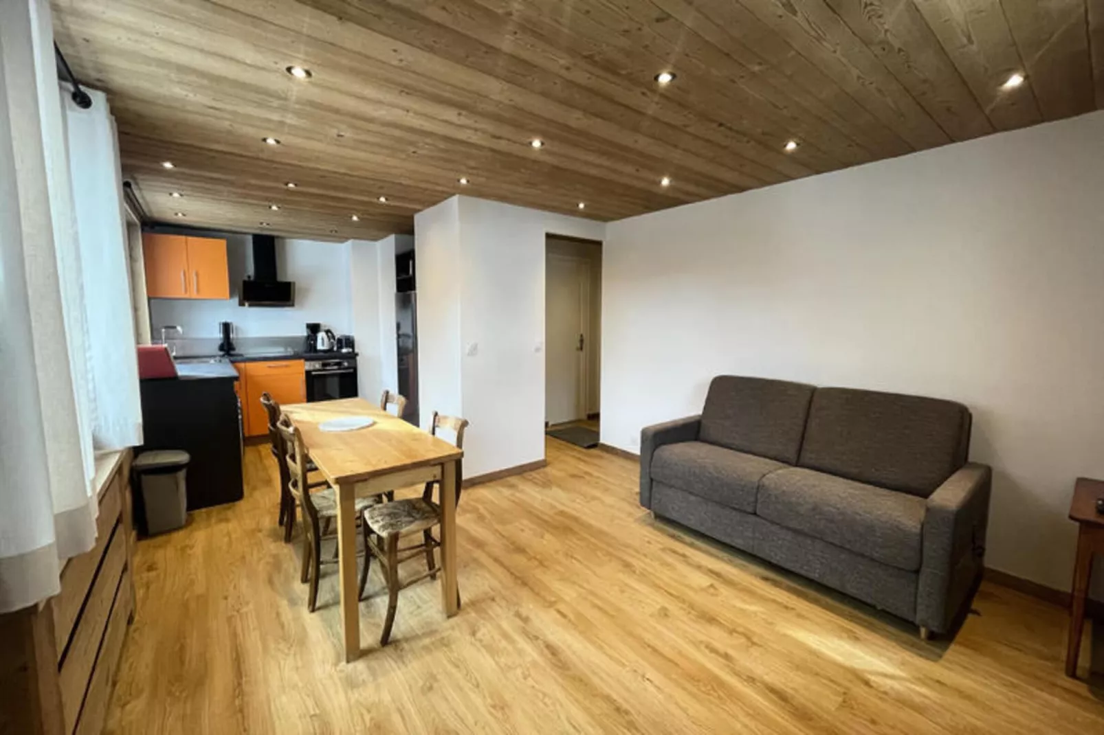 Appartements à La Clusaz-Eetkamer