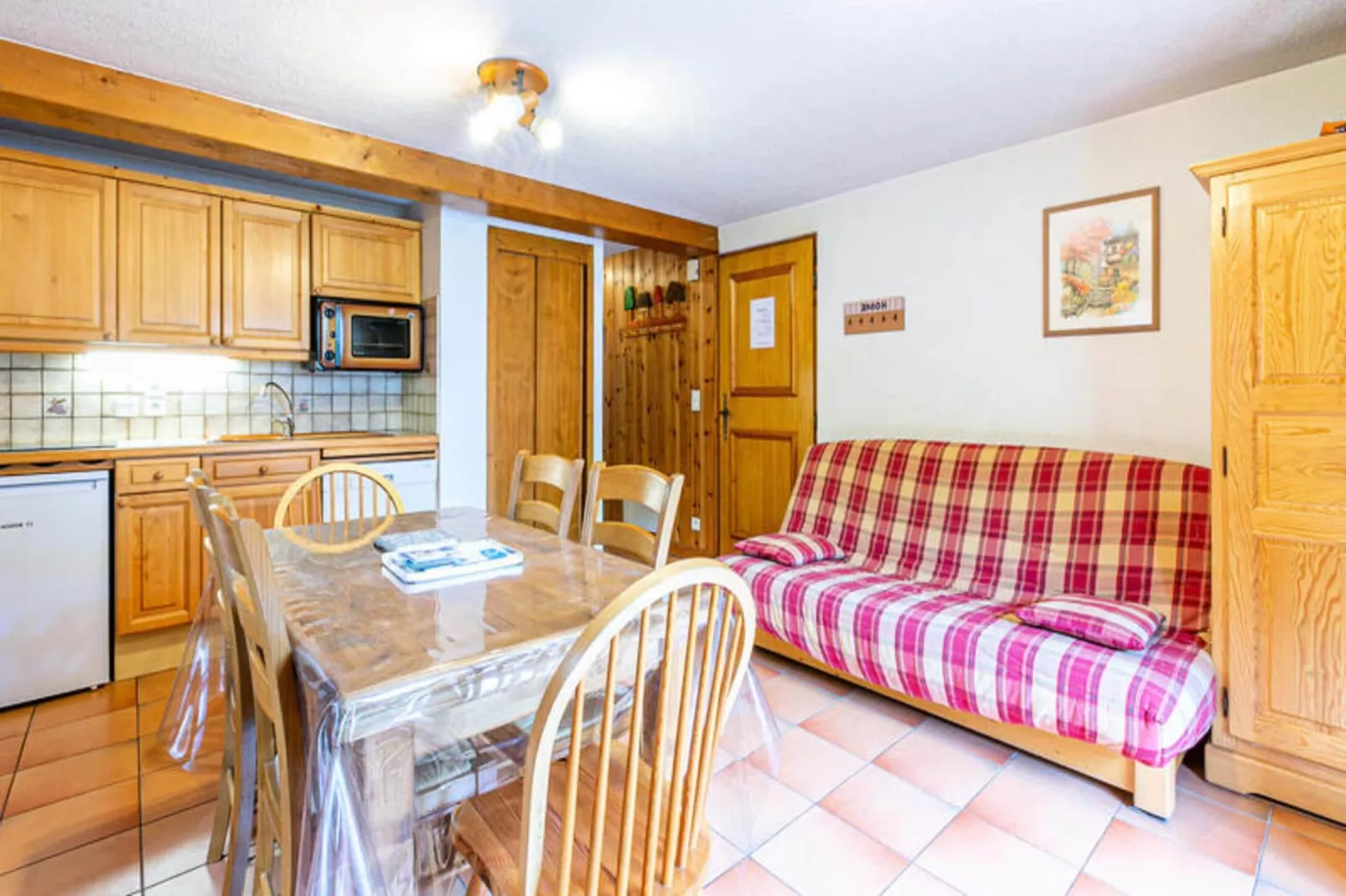 Résidence Coq De Bruyere-Eetkamer