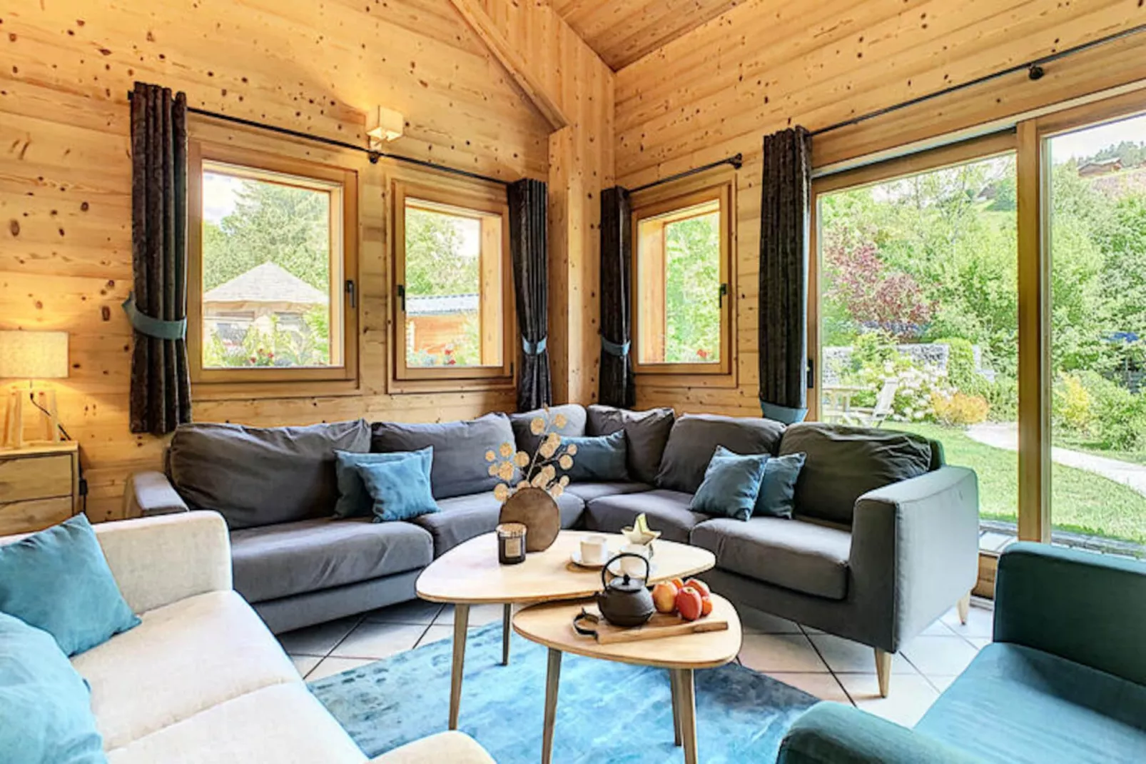 Appartements à Les Gets-Image-tags.