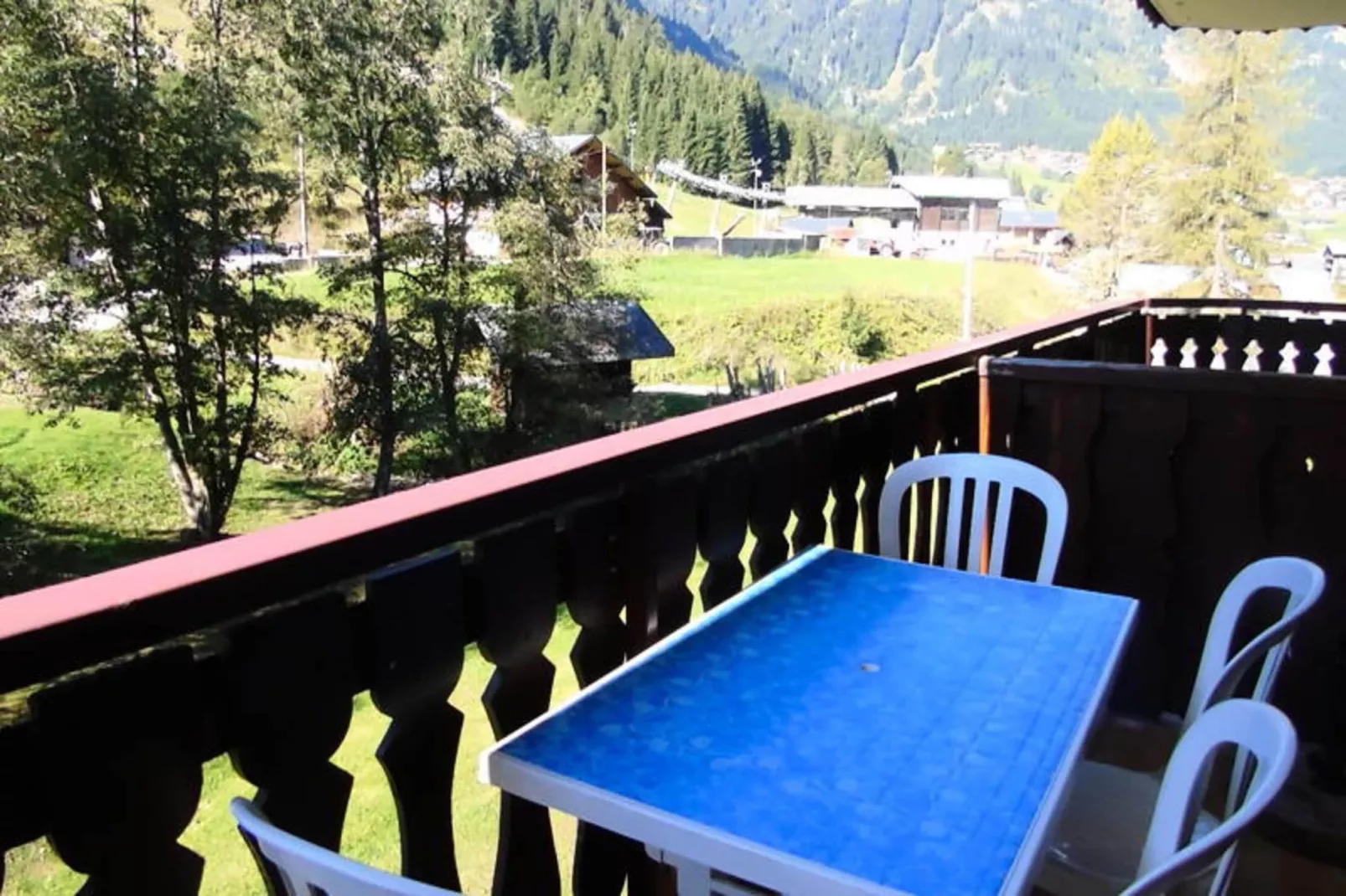 Résidence Le Mermy-Buitenkant zomer