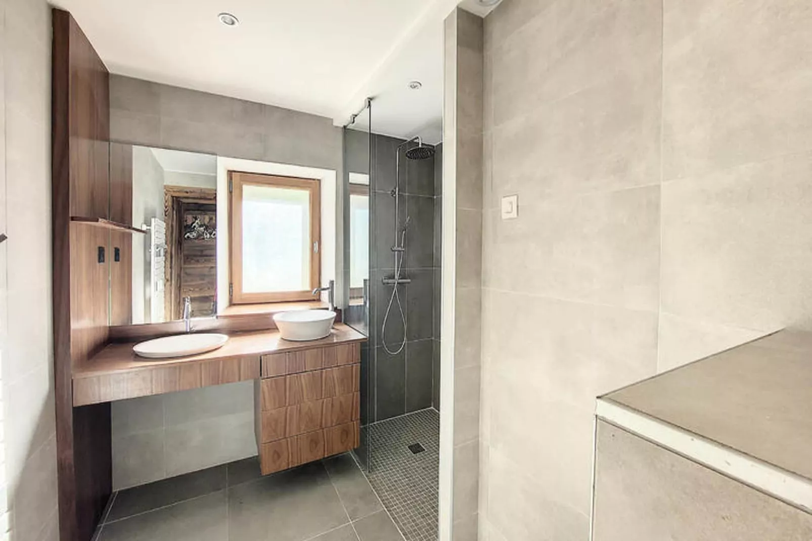 Appartements à Saint Jean d'Aulps-Badkamer