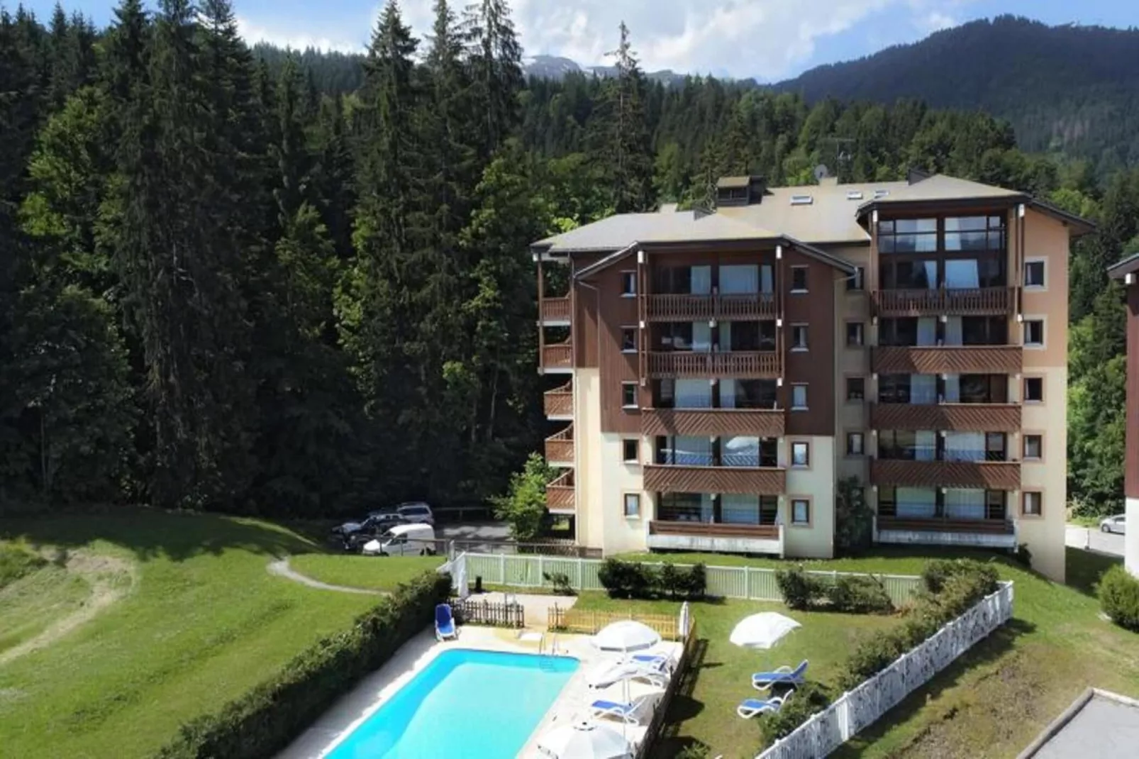 Résidence Odalys Le Buet**-Buitenkant zomer