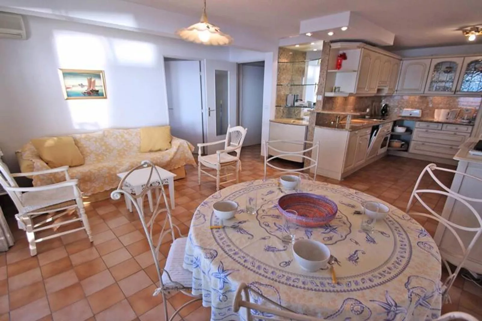 Résidence Villa Maxime-Eetkamer