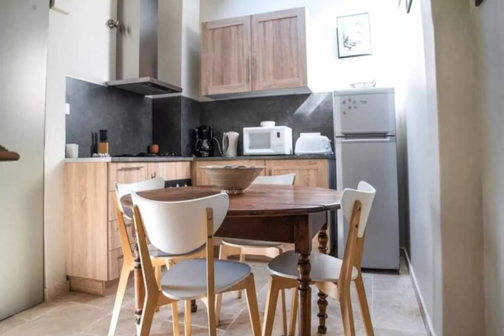 #perle Rare !charmante Maison Avec  Piscine Au Bord De La Rivi&egrave;re-Image-tags.