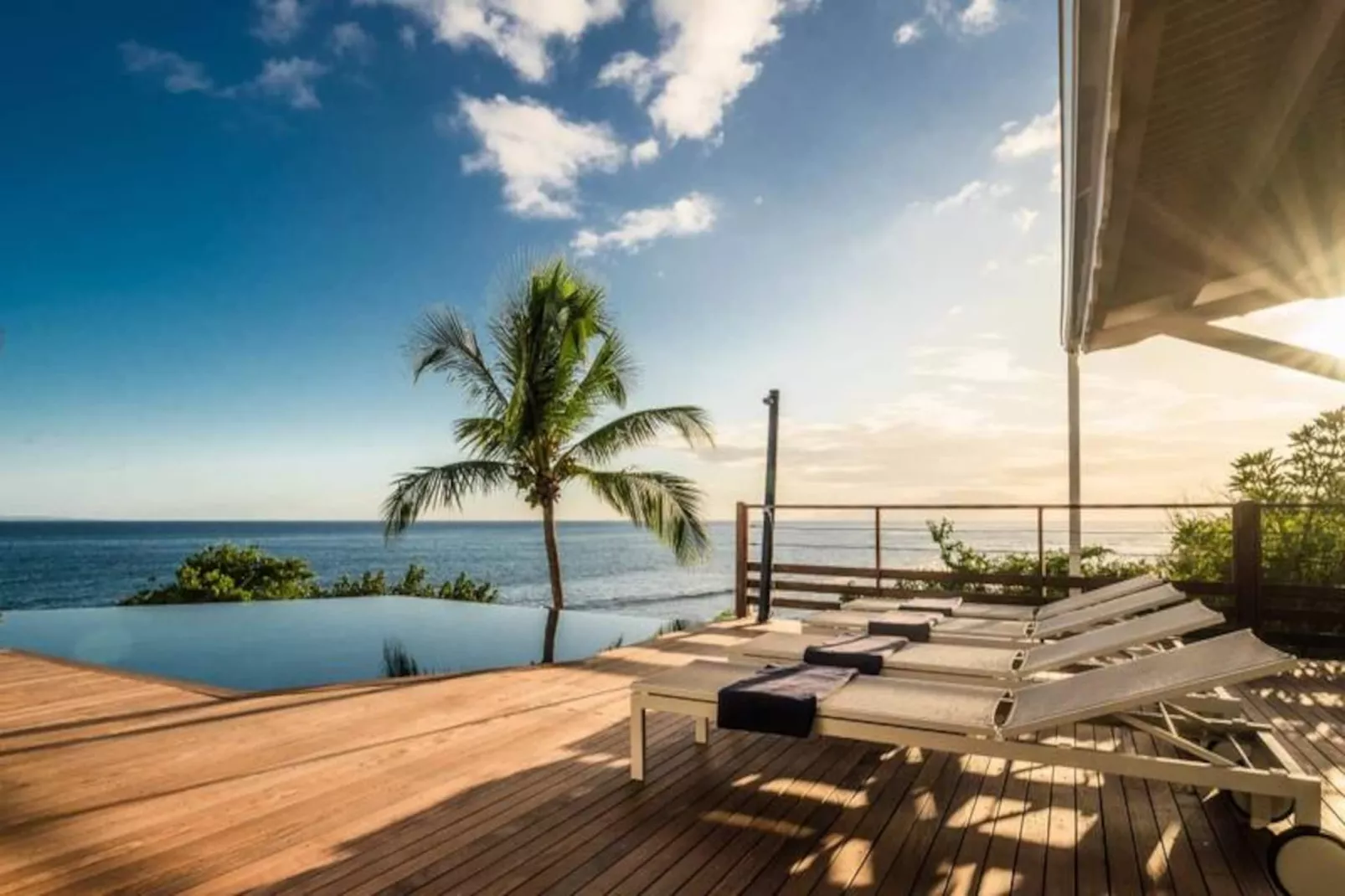 Villa Sea Side-Image-tags.