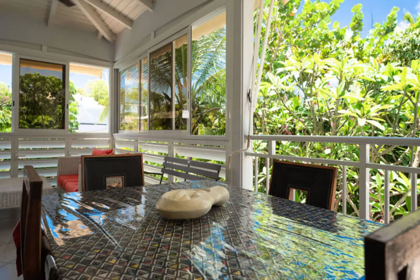 Villa Frangipanier-Image-tags.