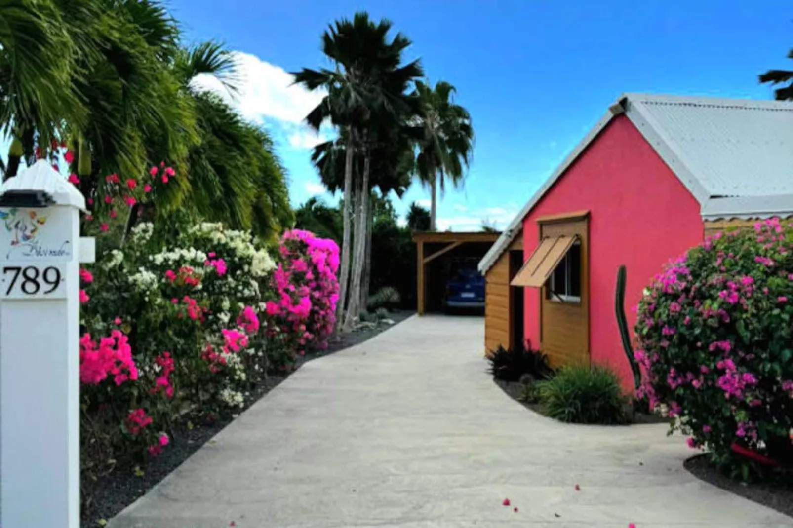 Villa La D&eacute;sirade-Image-tags.