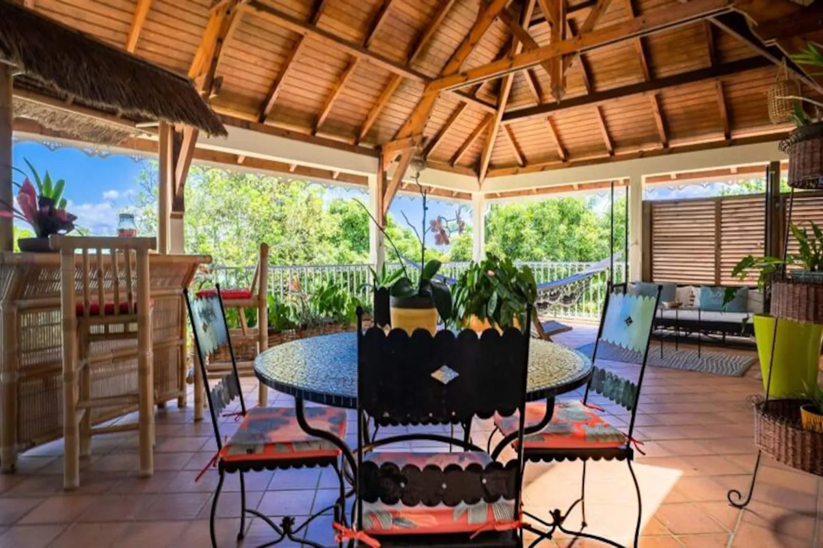 Villa Ladouchka-Image-tags.