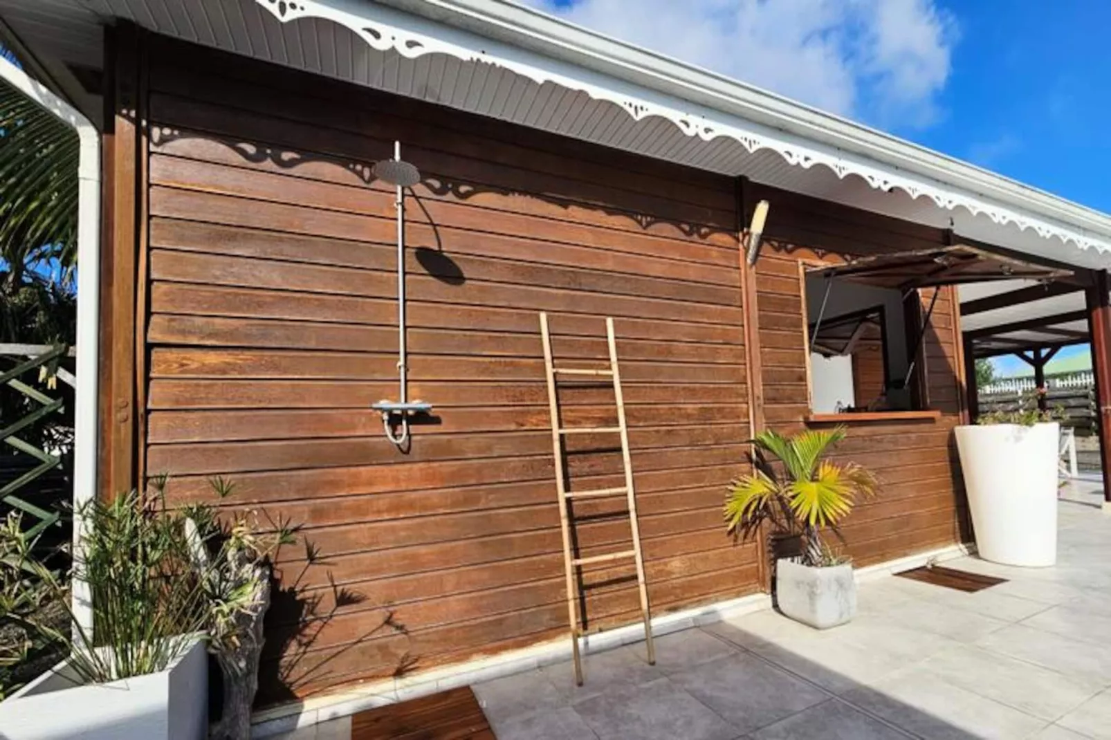 Villa Tyno-Image-tags.