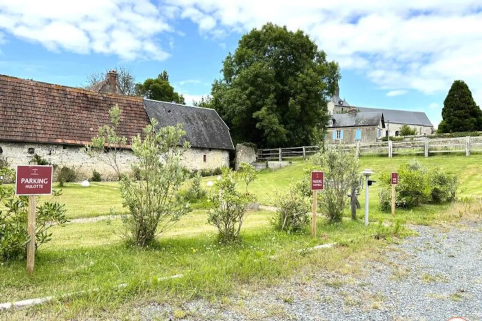 🐦 La Hulotte - Domaine D'apreval - Campagne-Image-tags.