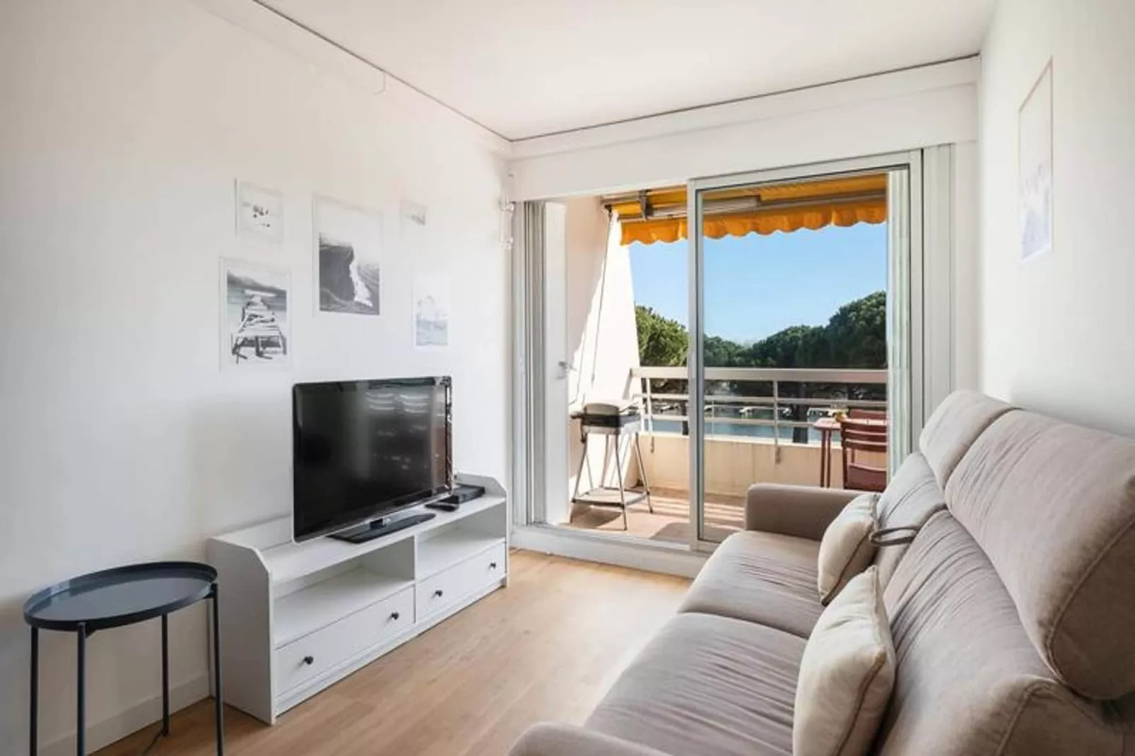 Résidence " La Lagune"-Woonkamer