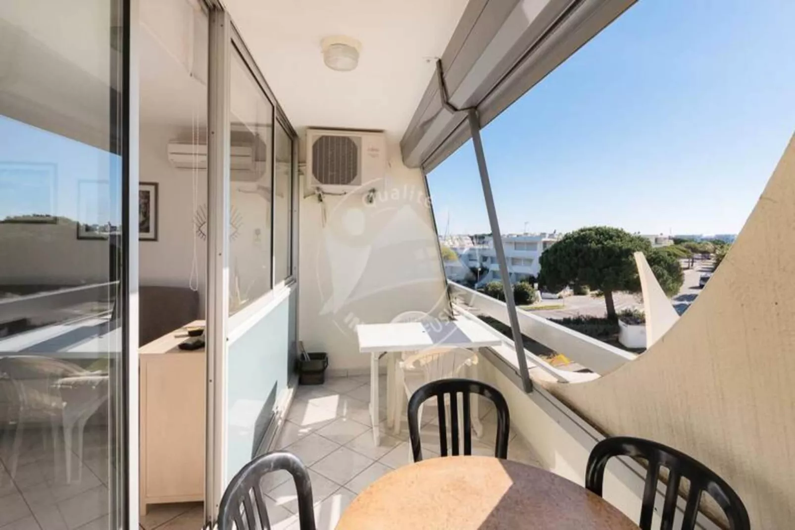 Résidence "le Chabian"-Woonkamer