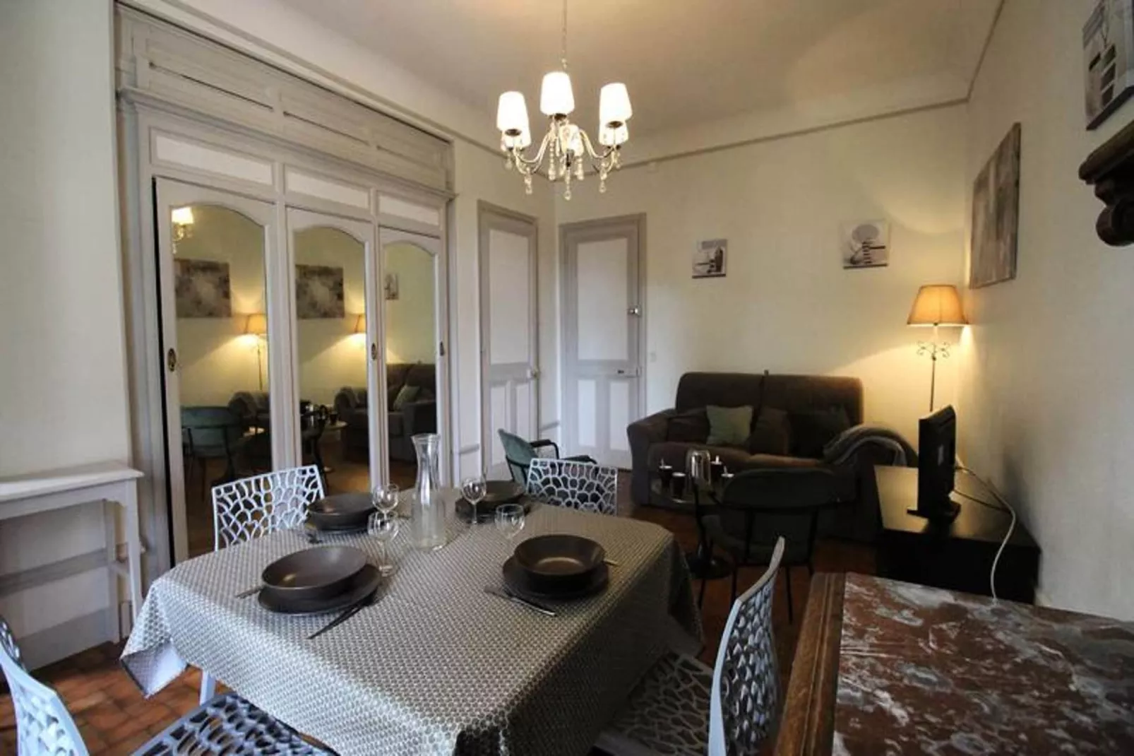 Résidence Pyrenees Palace-Eetkamer