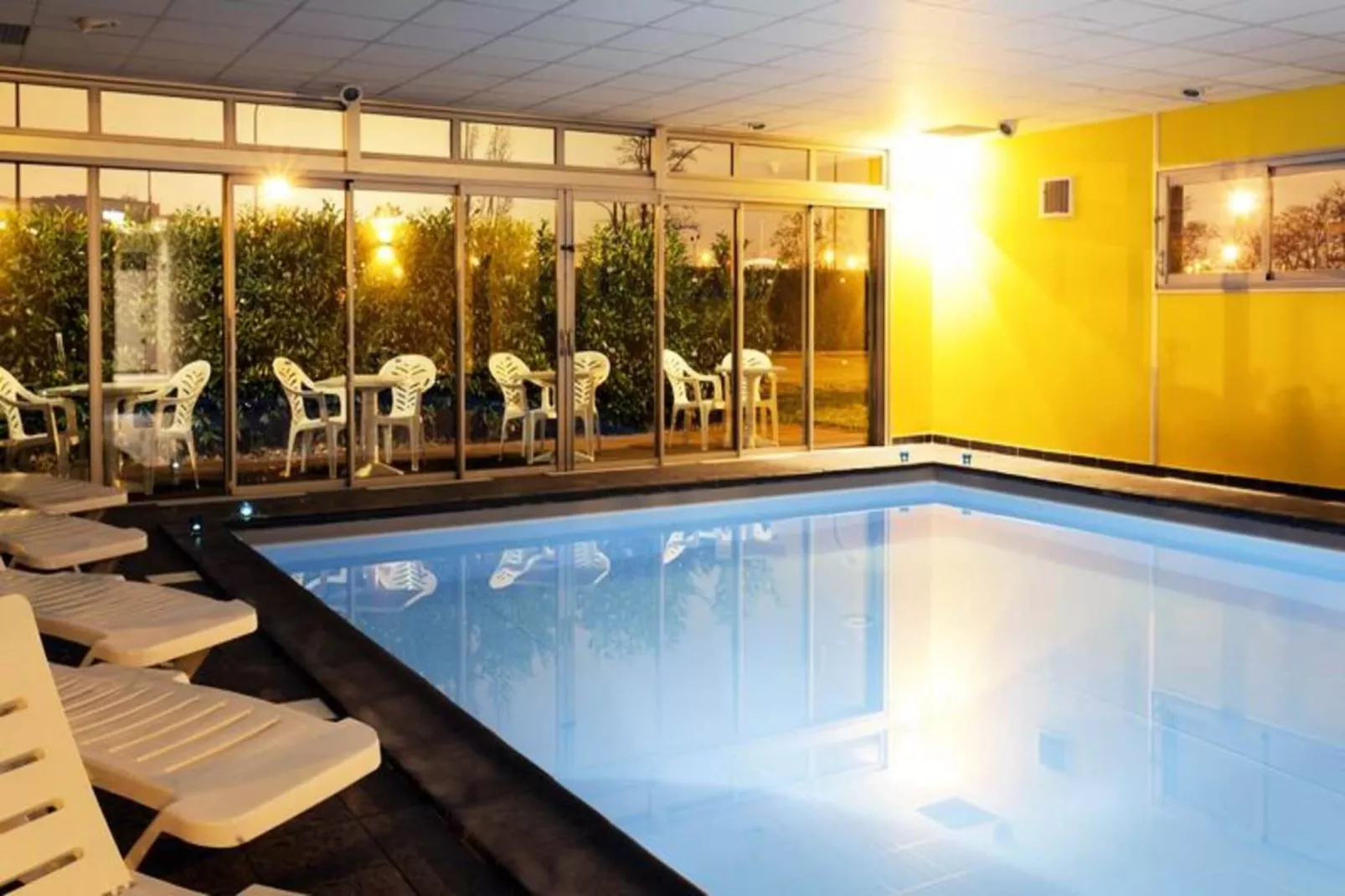 Néméa Appart'Hôtel Toulouse Saint Martin***-Buitenkant zomer