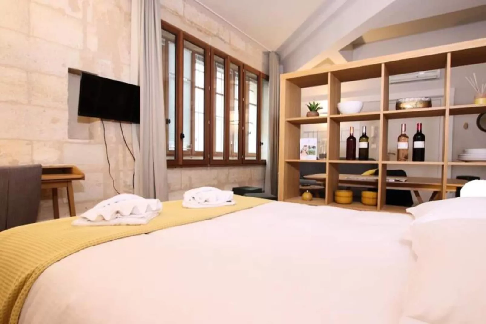 Superbe Appartement Typiquement Bordelais En Hypercentre Pour *4 Personnes*-Buitenkant zomer