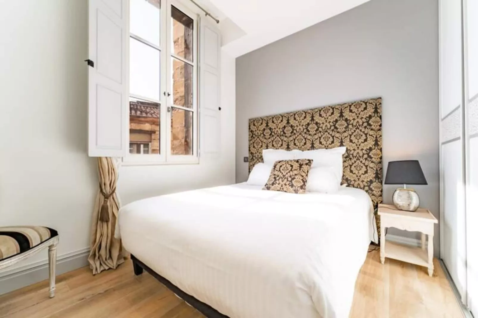 Chaleureux Appartement Au C&oelig;ur Du Quartier Historique Saint-michel-Slaapkamer