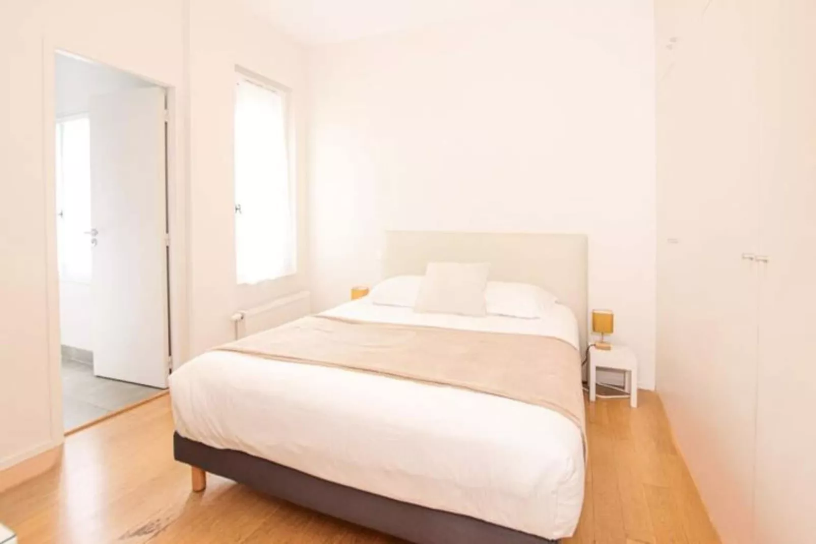 Superbe T2 Aux Prestations De Qualit&eacute; Au Jardin Public Pour 4 Personnes-Slaapkamer