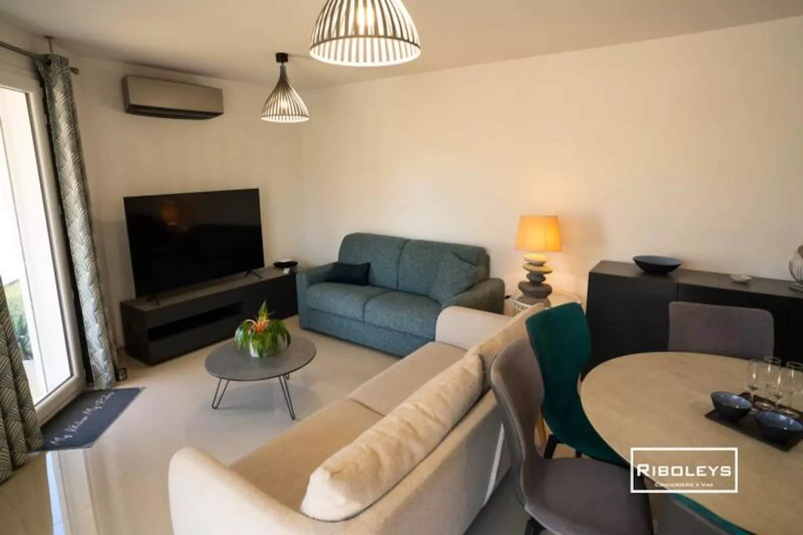 Grand T3 Neuf Climatis&eacute; Avec Wifi &agrave; 100m De La Plage-Image-tags.