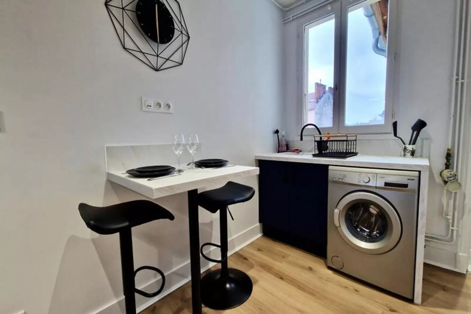 | Le Blue Revol  💡| R&eacute;nov&eacute;, Tout &eacute;quip&eacute;-Keuken