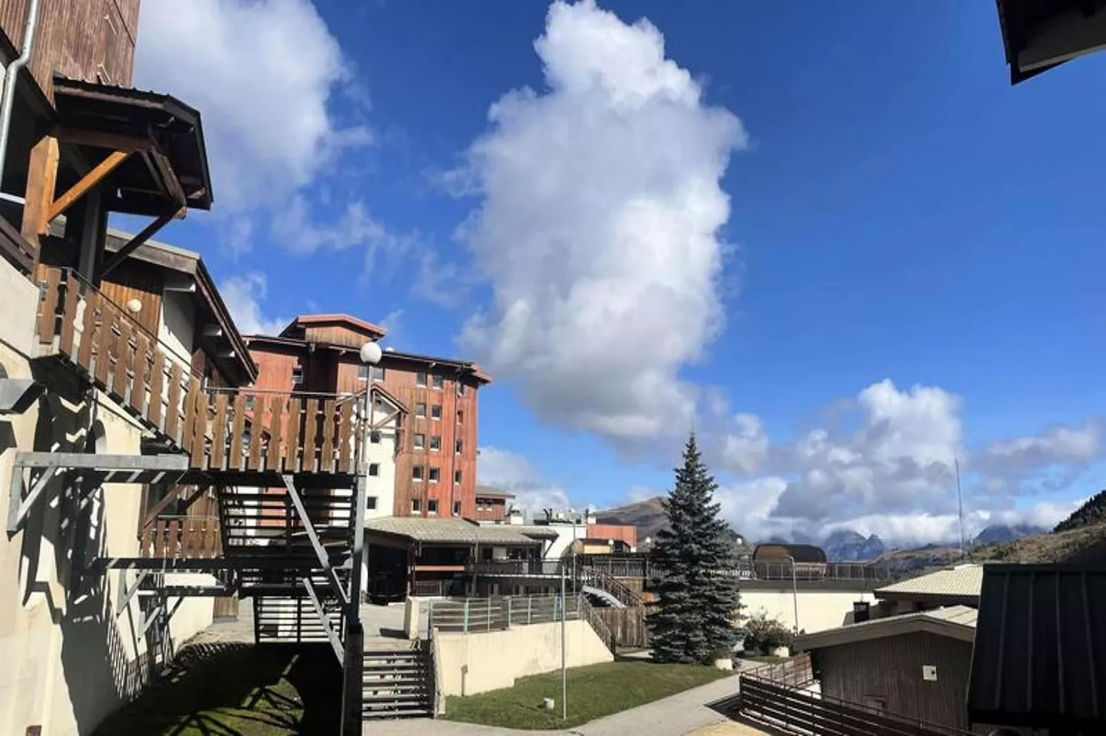 Résidence Meije-Buitenkant zomer