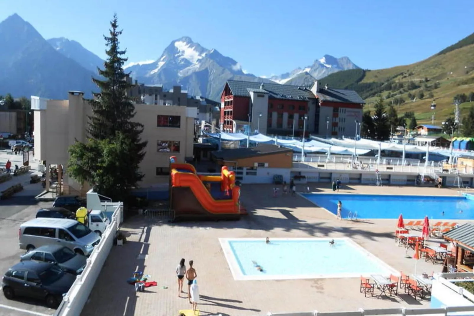 Résidence Vallee Blanche Belledonne-Buitenkant zomer