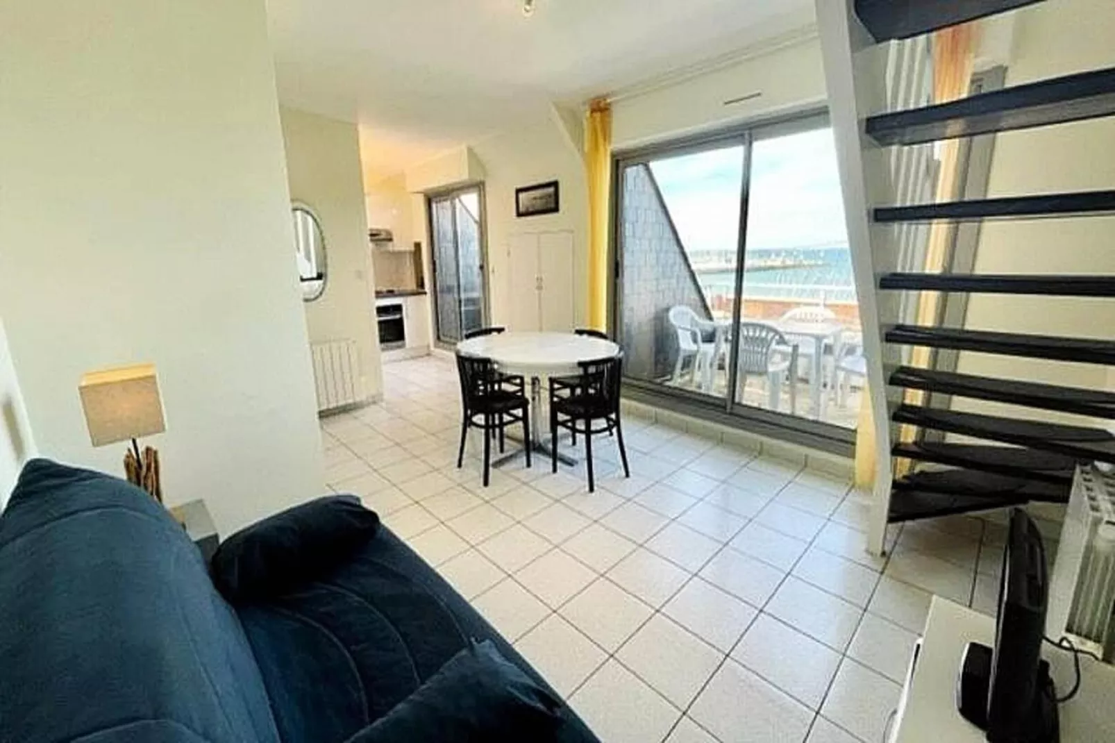 Résidence Adal D'arvor-Eetkamer