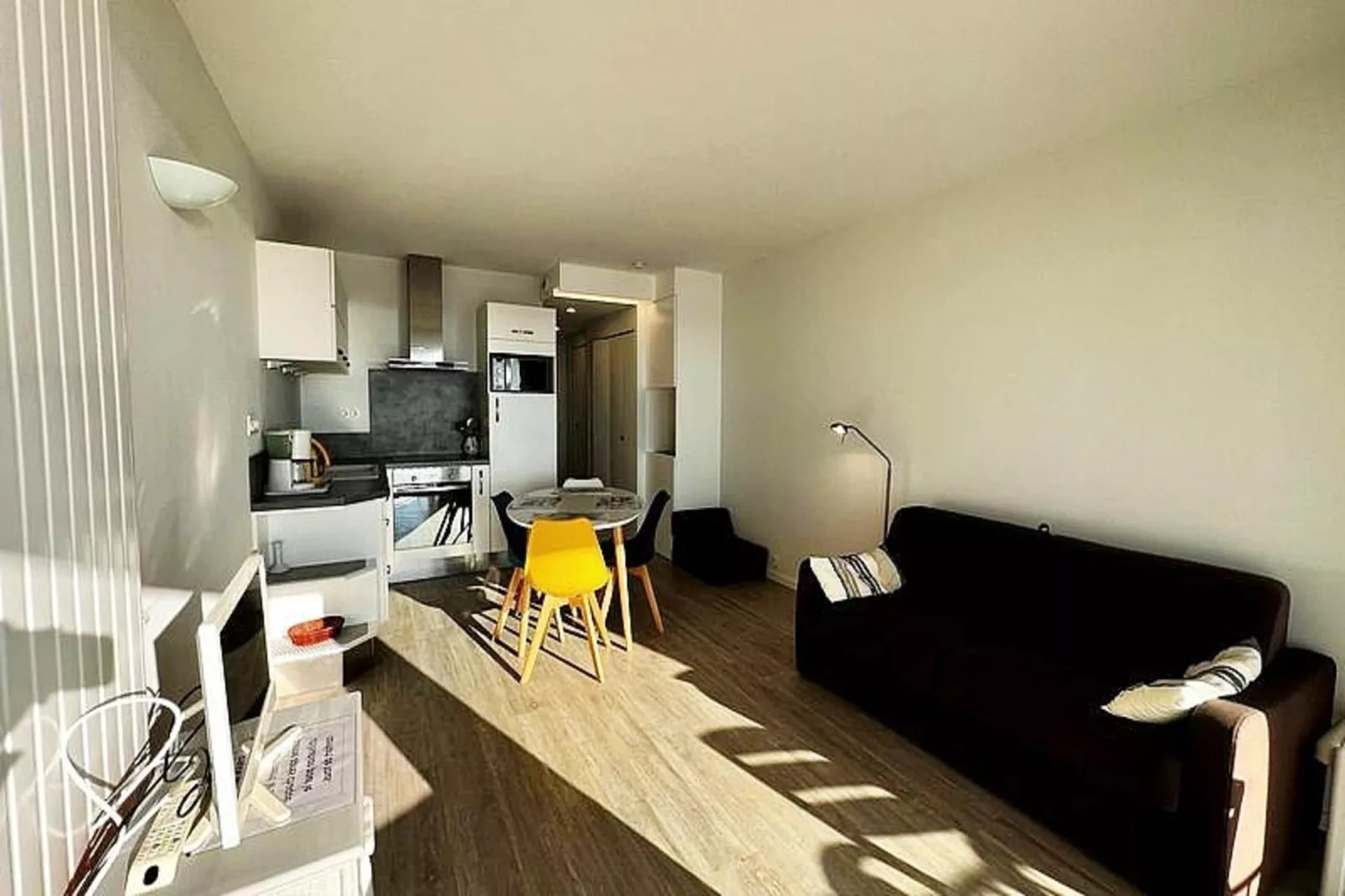 Résidence Dauphins-Woonkamer