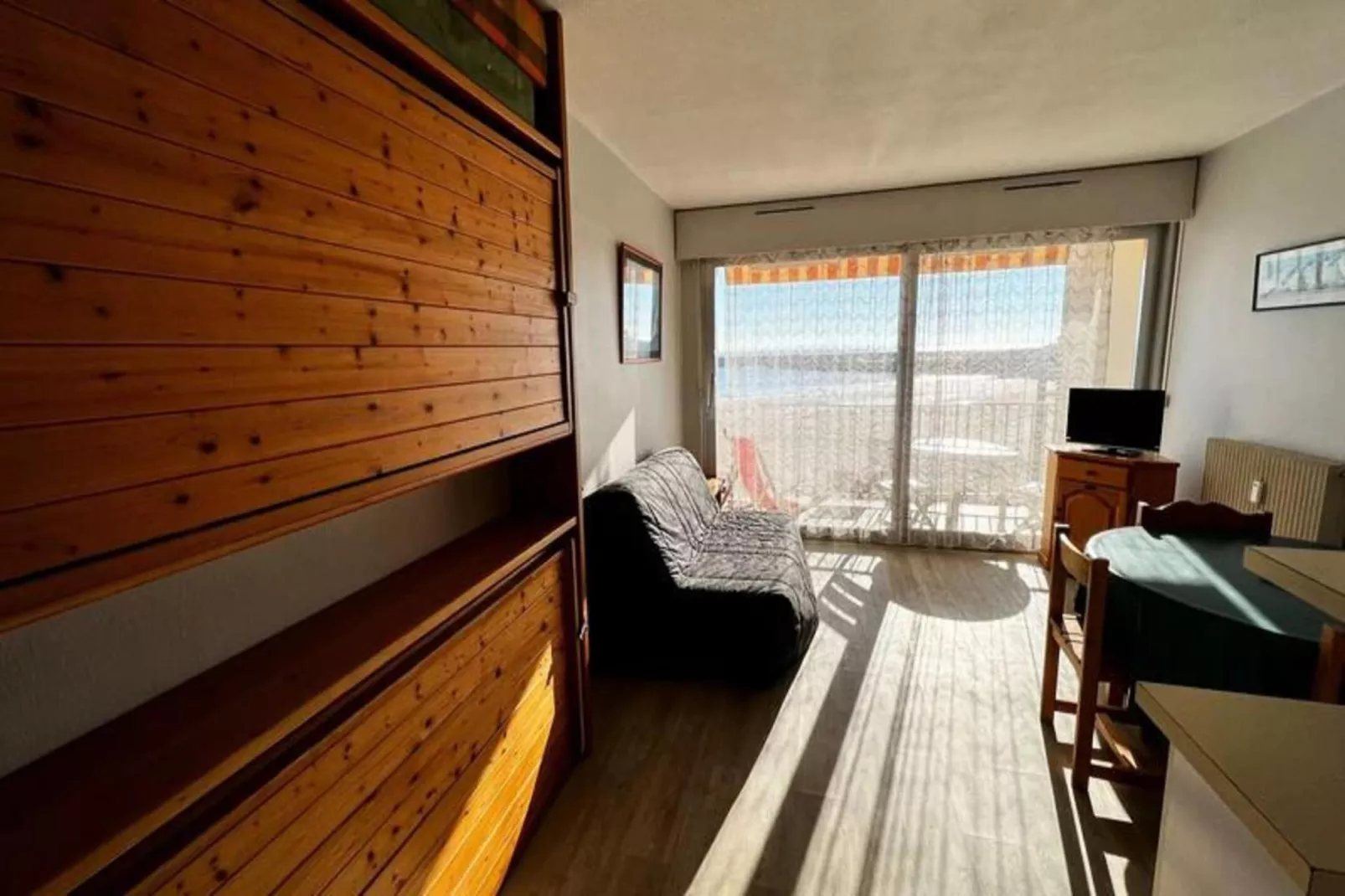 Résidence Dauphins-Woonkamer