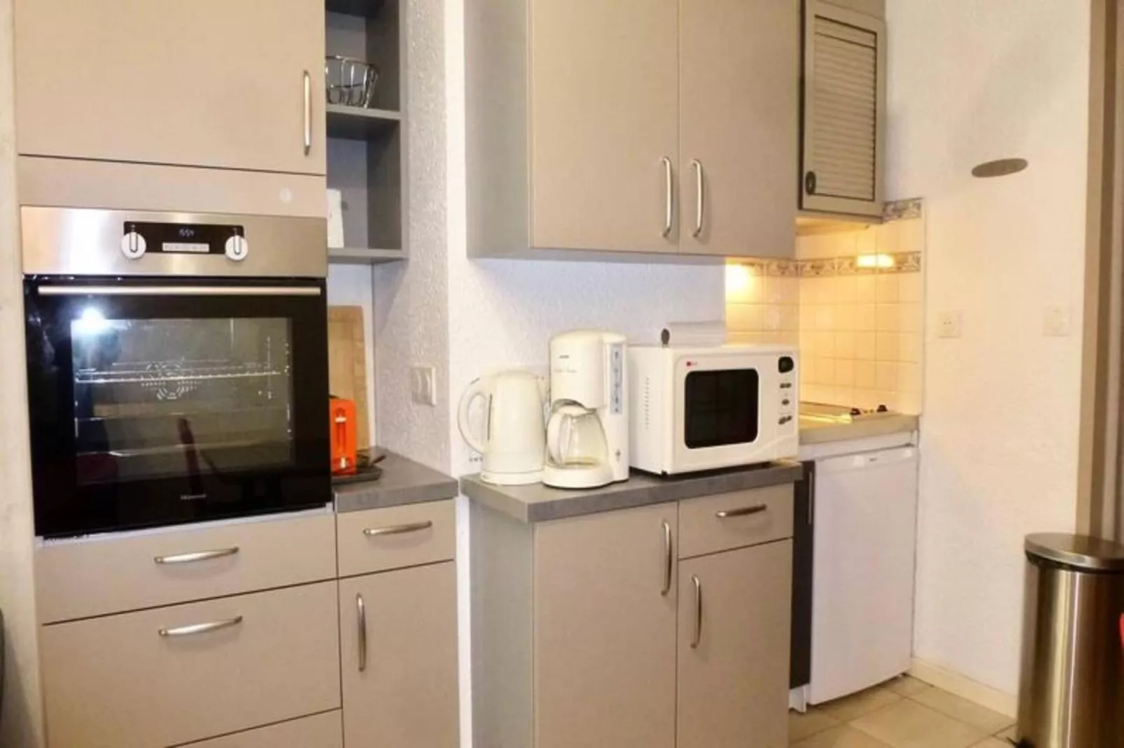 Résidence Neouvielle-Eetkamer