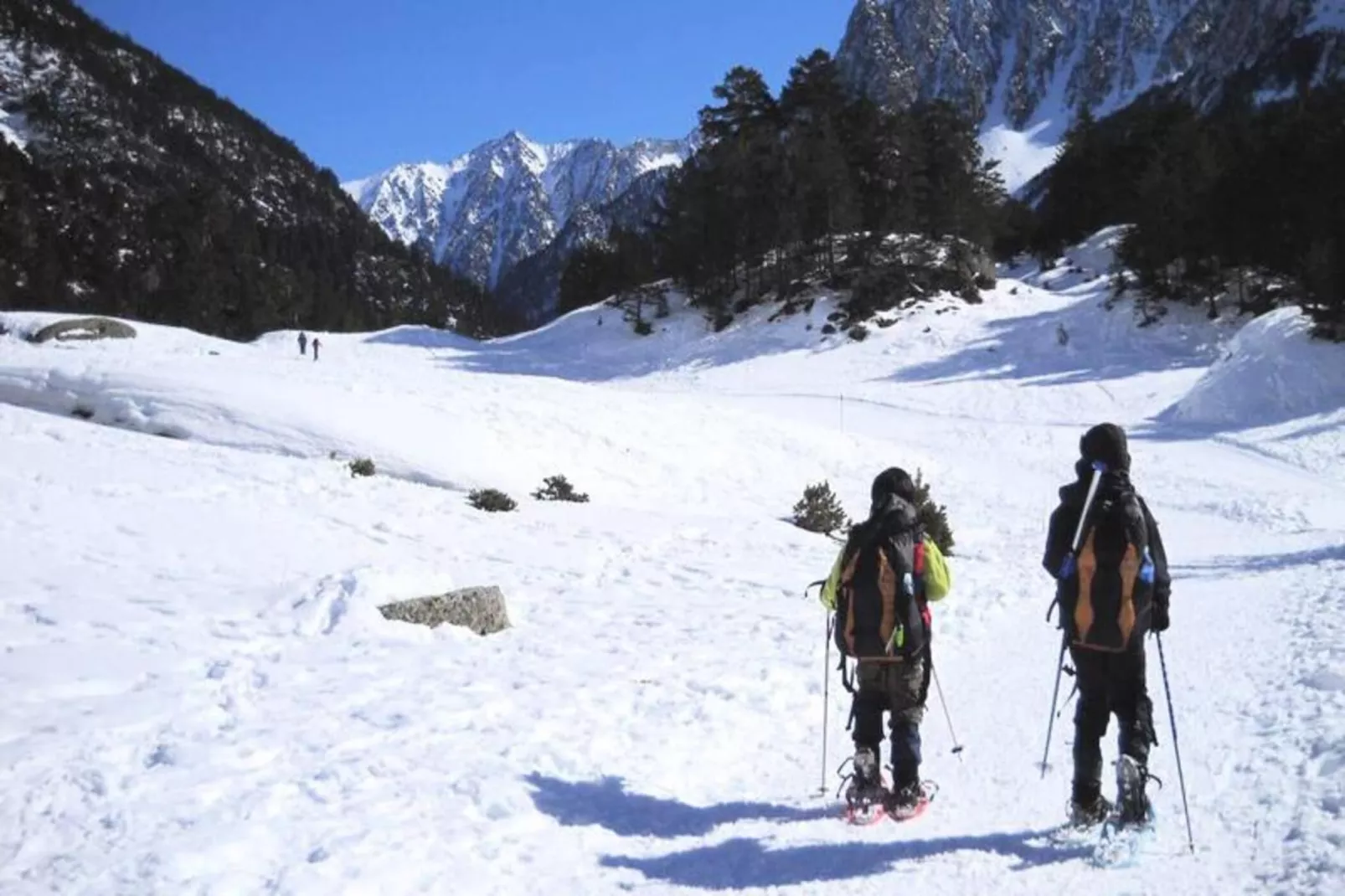 Résidence Neouvielle-Buitenkant zomer