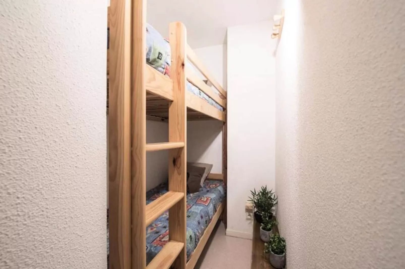 Résidence Arches Daure Bata-Image-tags.