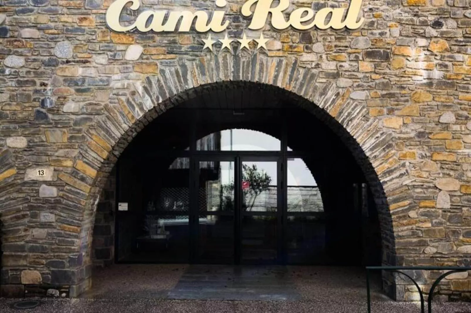 Résidence Cami Real-Buitenkant zomer