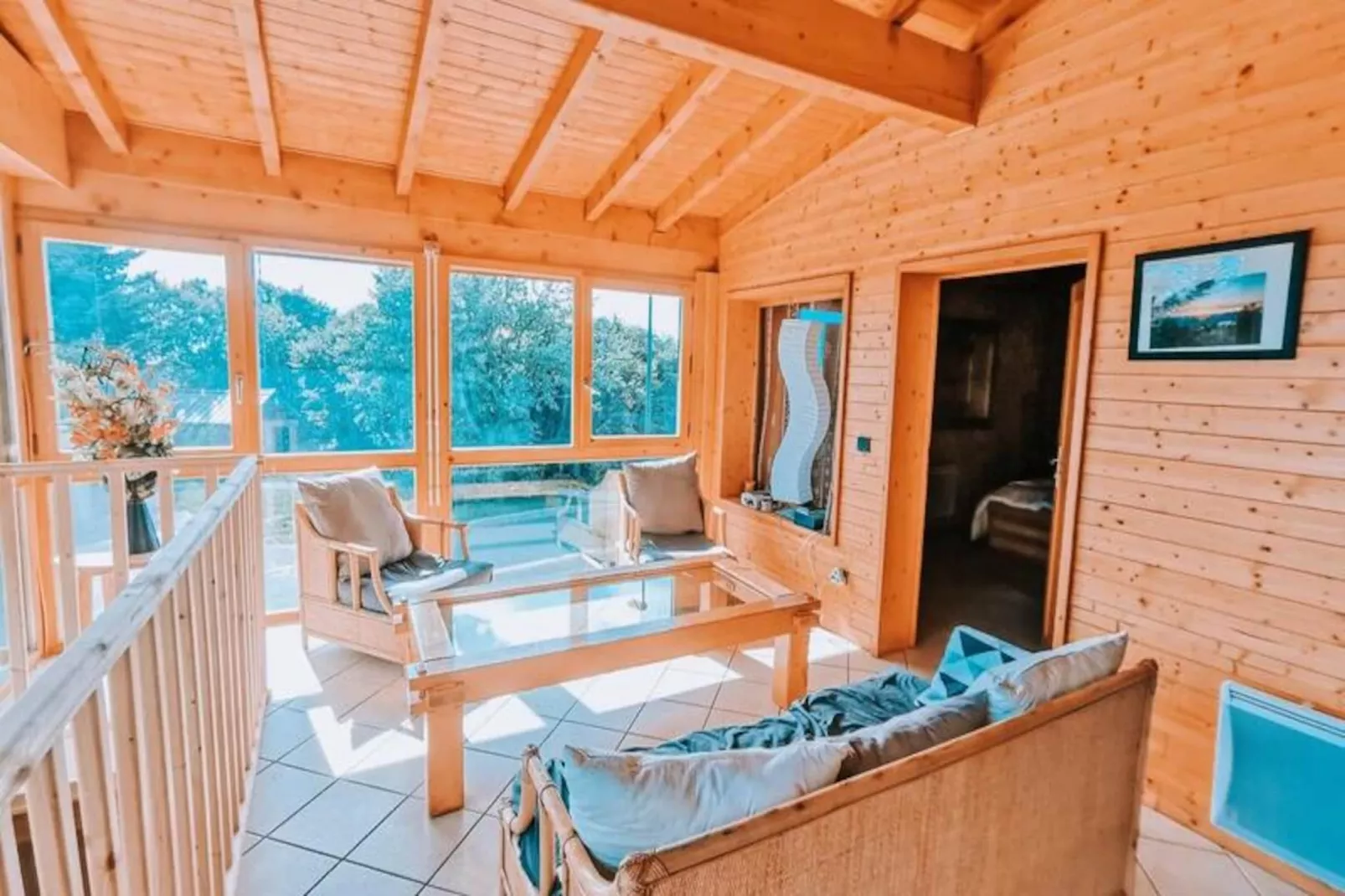 Chalet En Rondins ,  Sommet Du Revard-Image-tags.